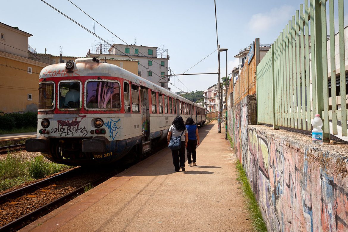 trasporto pubblico locale Pozzuoli_staz_Gerolomini Napoli Napoli trasporto pubblico locale