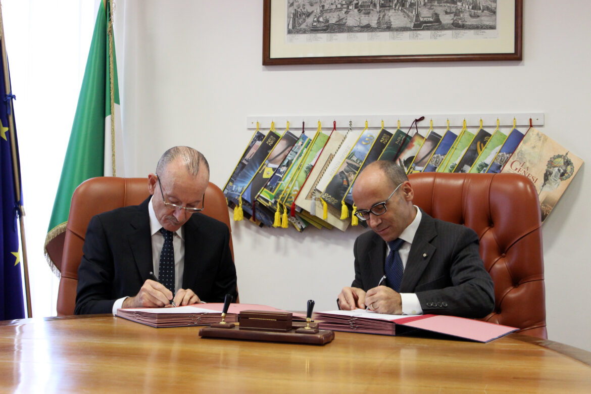 Anac-Sogin-Protocollo-Intesa-da-sx-Presidente-Sogin-Carlo-Massagli-e-Presidente-Anac-Giuseppe-Busia-firma-28-11-2023