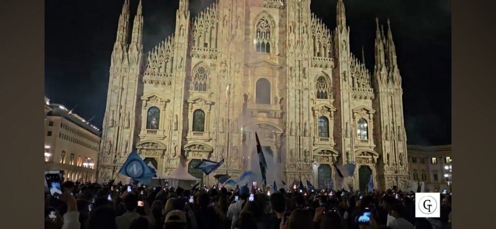 Napoli festeggia il suo quarto scudetto a Milano