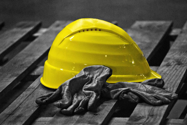 Altri tre morti sul lavoro. I referendum, che fare?