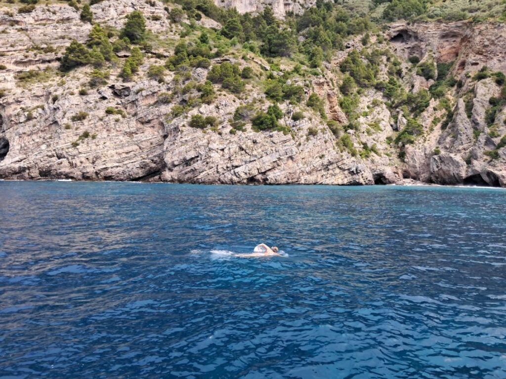 Le visite guidate in barca alle meraviglie di Punta Campanella.