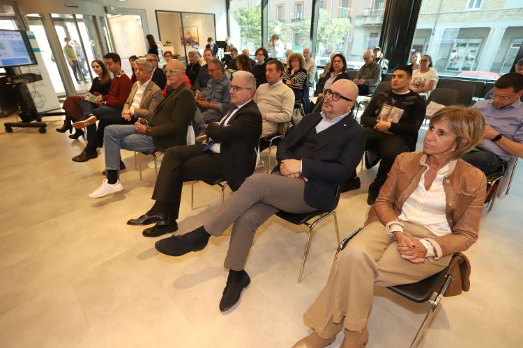 Scuola Jubilate di Legnano, raccolta fondi per borse di studio