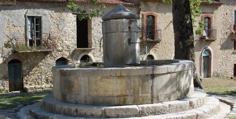 Roscigno Vecchia