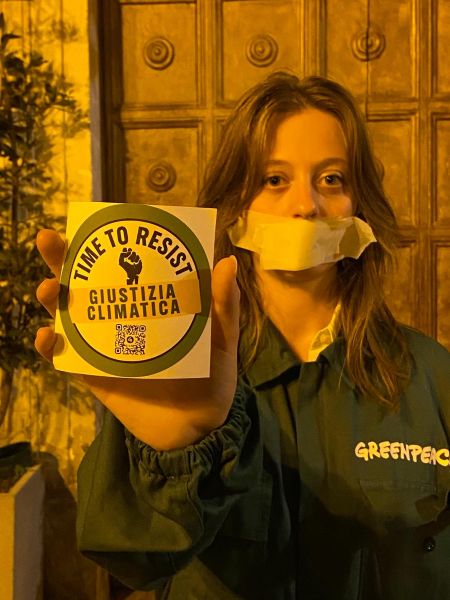 “Il prezzo che paghiamo”, prodotto da Greenpeace
