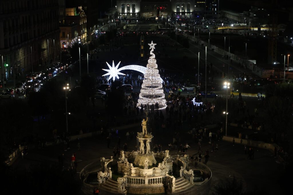 “Illuminiamo Napoli 2025”