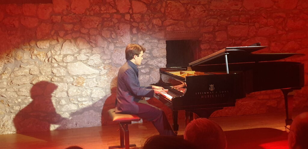 Alfredo Conte incanta il Théâtre des Muses