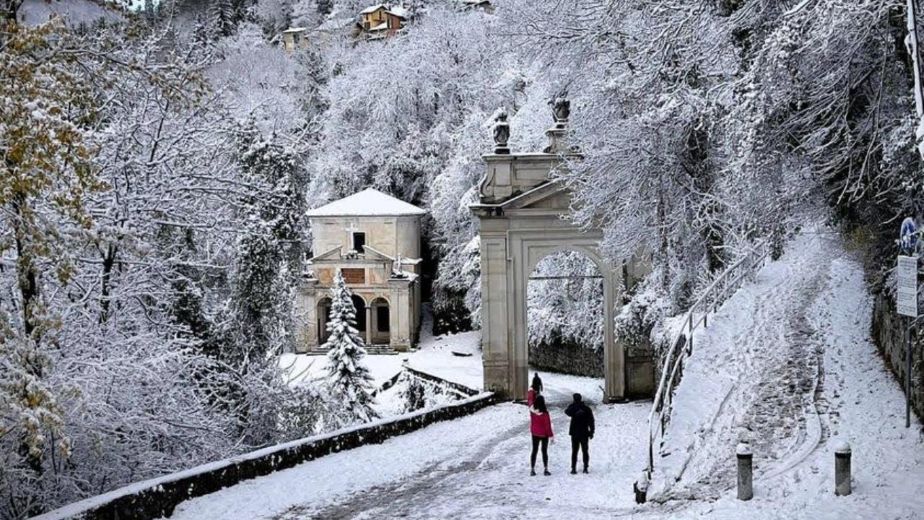 Fiaccolata di fine anno al Sacro Monte di Varese