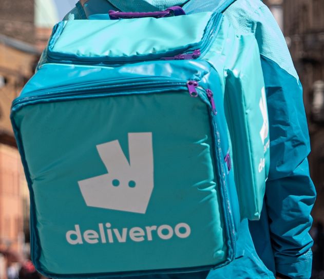 Rider, l’inchiesta si allarga alla Deliveroo
